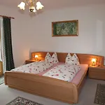 Gaestehaus Kleinbuch バート・ウィーゼ