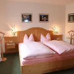 Gaestehaus Kleinbuch * باد ويسي