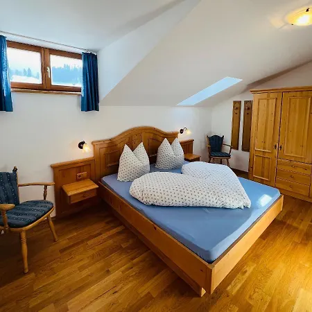 Farma Gaestehaus Kleinbuch *