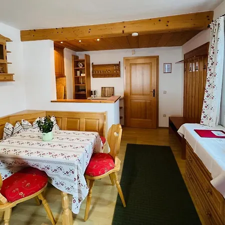 Gaestehaus Kleinbuch Farma *