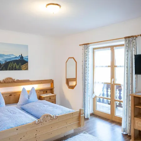 Gaestehaus Kleinbuch باد ويسي