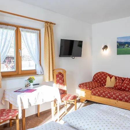 Gaestehaus Kleinbuch باد ويسي